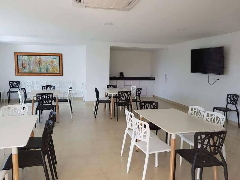 Hermoso Apartamento. Cerca Del Mar.